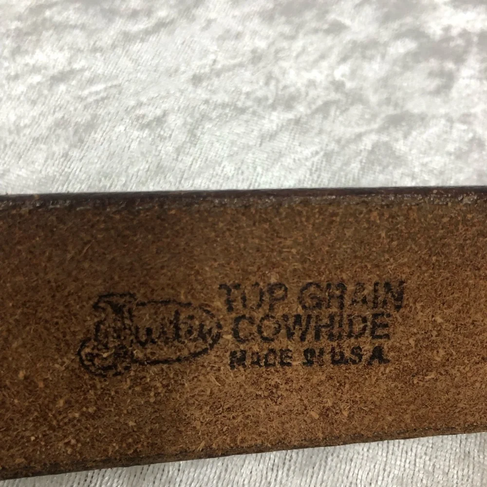 Justin Tooled Belt Outdoorsman Western Cowhide Leather Embossed Hunting Fishing - Picture 3 of 15